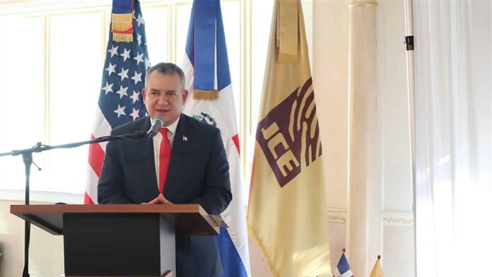 jce-insiste-cedula-de-identidad-y-electoral-es-unico-documento-votar-b9ecd56e-focus-min0.29-0.42-896-504