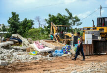 Con bombas lacrimógenas, desalojaron a varias familias en Los Frailes