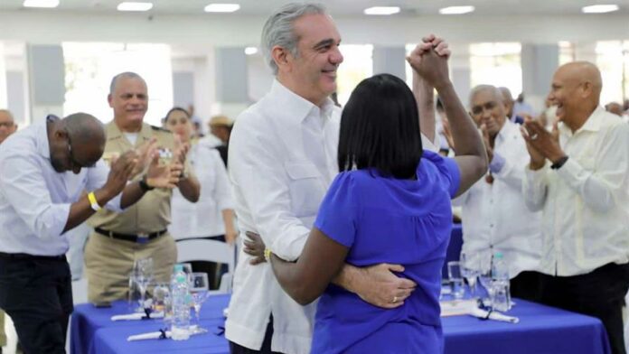 entregaran-rd600-mm-a-pensionados-en-2025-por-sueldo-del-ano-ff7aae41-focus-0-0-896-504