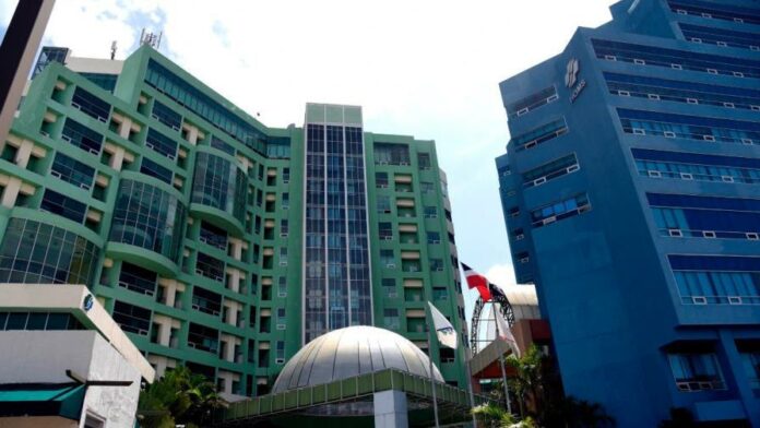 hospital-metropolitano-de-santiago-1_15062126_20201027144348-focus-0-0-896-504