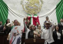 Fiscalía identifica a menor de 17 años como presunto asesino de alcalde en México