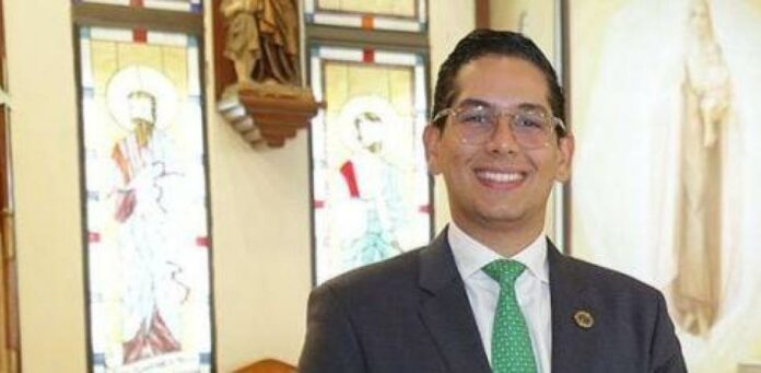 6935a1fa0fdee.r_d.131-114