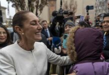 Sheinbaum reúne a cientos de miles de mexicanos para reafirmar su poder ante las críticas