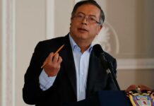 Petro denuncia hallazgo de cuerpos en mar de Colombia «pueden ser» por bombardeo estadounidense