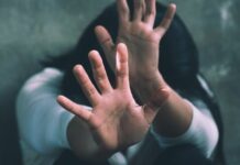 Padre documentó el acoso sexual de un adulto contra sus hijas menores pero el acusado sigue libre