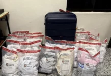 Detienen en el AILA a pasajera con 110 prendas impregnadas de presunta cocaína