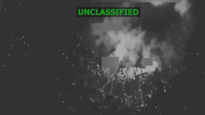 ee-uu-ejecuta-ataque-contra-buque-vinculado-al-narcotrafico-18729743-focus-0-0-896-504