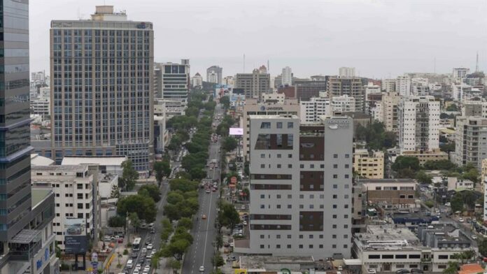 el-auge-de-los-hoteles-en-el-poligono-central-de-santo-domingo-focus-0.05-min0.09-896-504