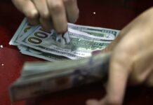 Empresarios migrantes con ‘green card’ quedarán fuera de préstamos oficiales de EE. UU.