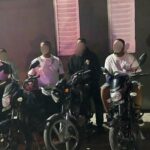 Tres policías arrestados entre un grupo de hombres que andaban en motores robados en San Juan