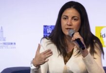 Dice no hacen falta los Castro ni cúpula para transición en Cuba