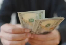 Las remesas destino República Dominicana descendieron un 9.6 % en febrero de este año