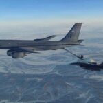 Avión de reabastecimiento estadounidense se estrelló en Irak, informa ejército de EE. UU.