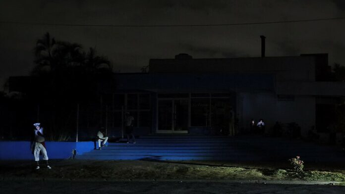 cuba-sufre-nuevo-apagon-nacional-el-sexto-en-ano-y-medio-09b3f7f6-focus-0-0-896-504