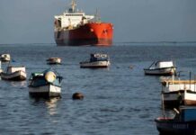 El buque con combustible ruso cambia su rumbo hacia Cuba en medio de presiones de EE. UU.