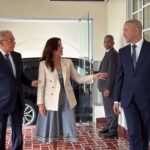 Embajadora de EE. UU. Leah Campos se reúne con Danilo Medina