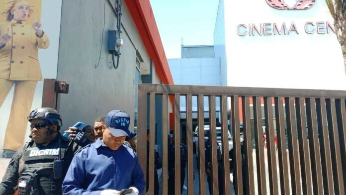 muere-raso-baleado-por-seguridad-privada-en-cinema-centro-71c52df8-focus-0-0-896-504