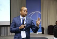 Ven hay «distancia» en RD entre jóvenes y periodismo tradicional