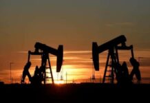 La OPEP+ aprueba una aumento de la oferta de crudo en mayo, pese a la guerra