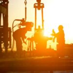 Precios del petróleo escalan con fuerza este miércoles