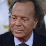 Julio Iglesias demandará a un medio español por denuncia