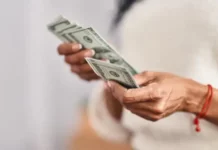 Remesas amortiguan economía en medio de crisis por el oro negro
