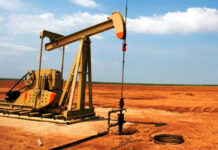 Tensiones en Ormuz elevan precios del petróleo hasta los 102,5 dólares el barril