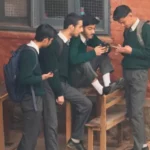 Cinco cosas que debes saber sobre el mayor estudio de prohibición de celulares en escuelas de EEUU