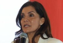 “Fuimos usados por la política vuestra”: embajadora de EE.UU. revela en RD hubo presiones para cancelar visas