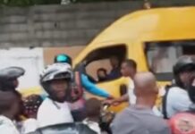 Apresan centenar por agredir conductor de autobús escolar