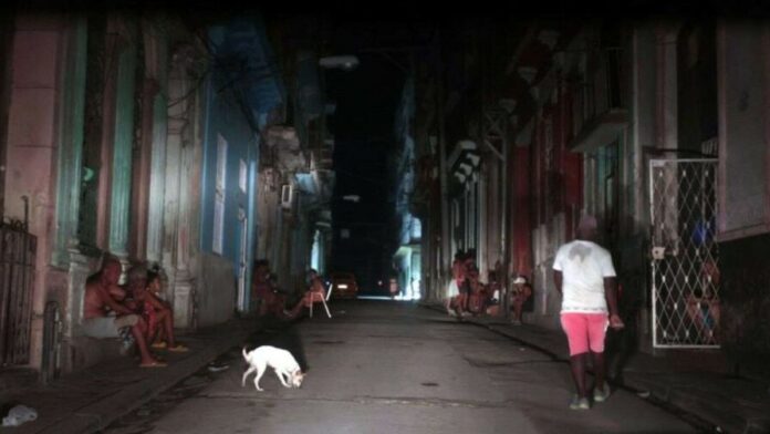 cuba-reconecta-su-red-electrica-por-completo-2a7bd5fb-focus-0-0-896-504