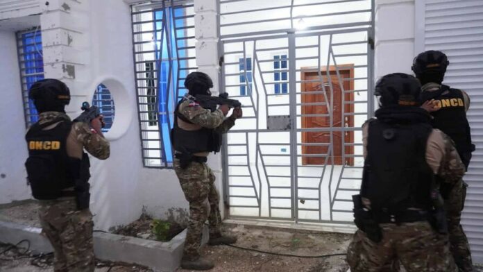 dos-detenidos-en-barahona-vinculados-a-cargamento-de-17-toneladas-de-0af6f3d5-focus-0-0-896-504