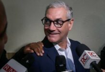 Gonzalo Castillo anuncia que Estados Unidos le restituyó su visa y agradece a Donald Trump