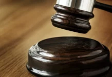 Condenan a 20 años de prisión a dos hermanos por homicidio en Barahona