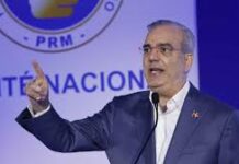 Abinader a dirigentes del PRM: «Los problemas nuestros los discutimos internamente»