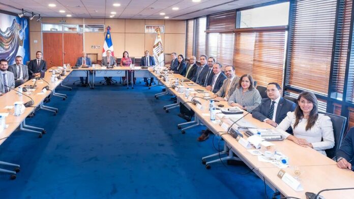 el-fmi-preve-que-la-economia-de-rd-crecera-un-4--en-2026-179f9ab4-focus-0-0-896-504