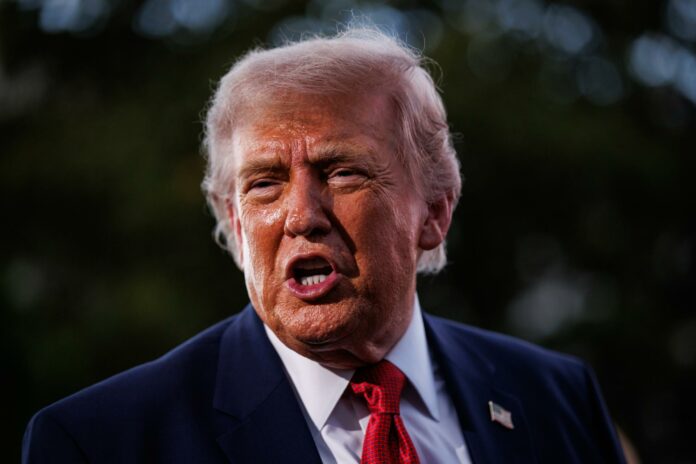 Trump descarta una "escalada" en Cuba y pronto hará un anuncio sobre el bloqueo petrolero