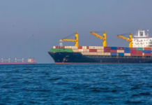 EU confirma barcos empiezan a transitar por estrecho de Ormuz