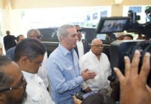 Abinader asegura que la postura del Gobierno es mantener la cesantía en la reforma laboral