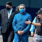 Expresidente hondureño regresa a su país después de ser indultado por EEUU