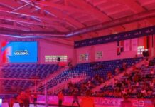 Apagón de casi una hora interrumpe partido de voleibol entre República Dominicana y Venezuela
