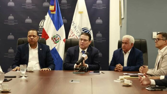 anadegas-y-gobierno-acuerdan-buscar-solucion-a-pagos-con-tarjetas-45be4237-focus-0-0-896-504