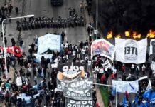 Centrales obreras argentinas vuelven a las calles por jubilados y contra ajustes de Milei