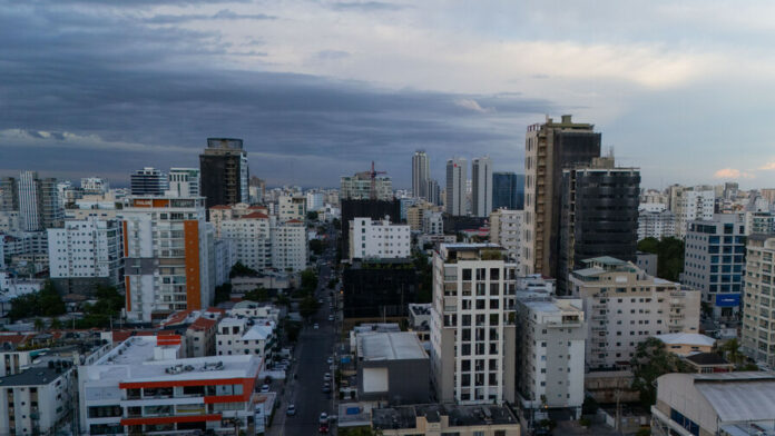 destacan-fortaleza-de-la-economia-dominicana-1b75698a-focus-0-0-896-504