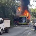 Al menos nueve personas resultan heridas tras incendiarse autobús de Caribe Tours en Jarabacoa