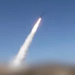 Irán no reabrirá Ormuz sin concesiones de EE. UU.; hutíes lanzan letal ataque en Yemen