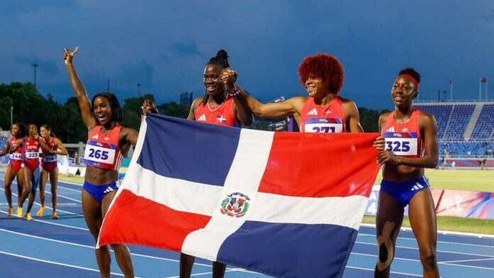 el-relevo-femenino-4x100-le-da-a-rd-su-medalla-11-de-oro-en-atlet-89ac7532-focus-0.06-0.49-896-504