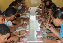 Inabie reduce el sodio en el menú escolar y amplía los servicios de salud para estudiantes