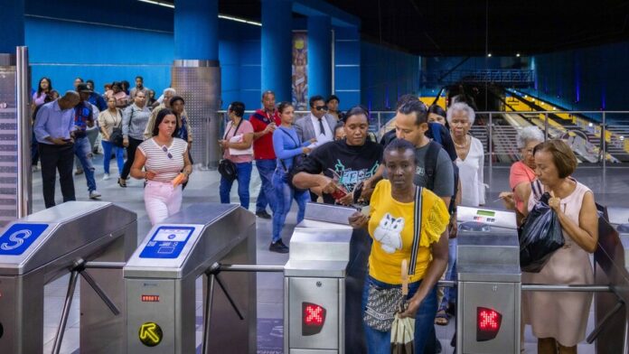 linea-2-c-del-metro-inicia-este-lunes-su-operacion-con-tarifa-regular-7590a2c9-focus-0-0-896-504