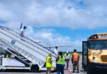 Estados Unidos expulsa este martes a 40 dominicanos